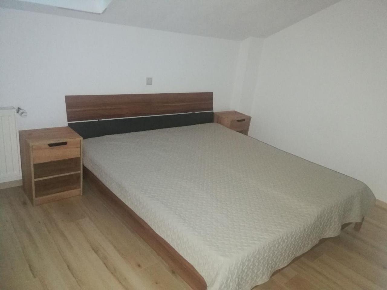 Schoene Dachgeschosswohnung Im Herzen Von Deidesheim Exteriör bild